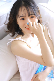 明星专题：李若嘉